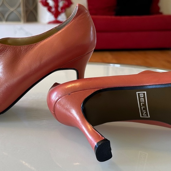 Heels - Picture 2 of 2